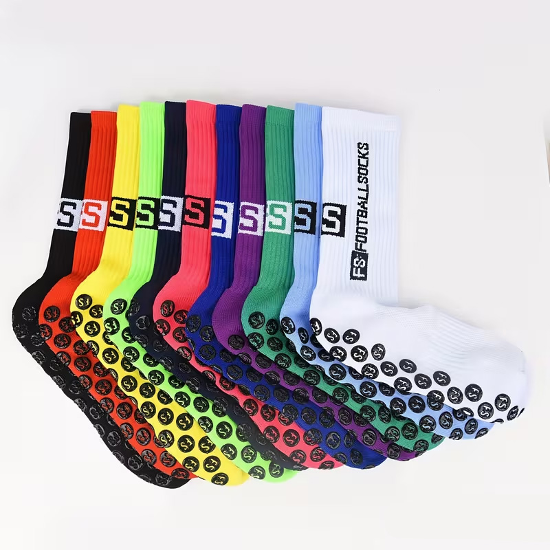 زوج واحد من جوارب رياضية أنيقة - مراجعة Sports Socks وسعره